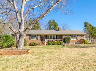 102 Fairview Ct, Easley, SC 29642