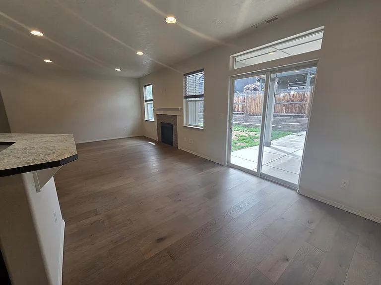 3650 SW Pumice Pl — Photo 16