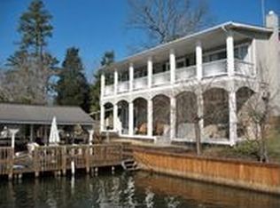 354 Pinehaven Dr, Badin Lake, NC 28127