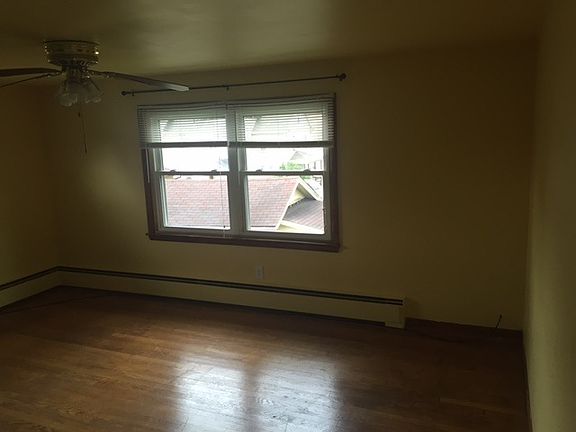 5th image of 340 1/2 E Kline St