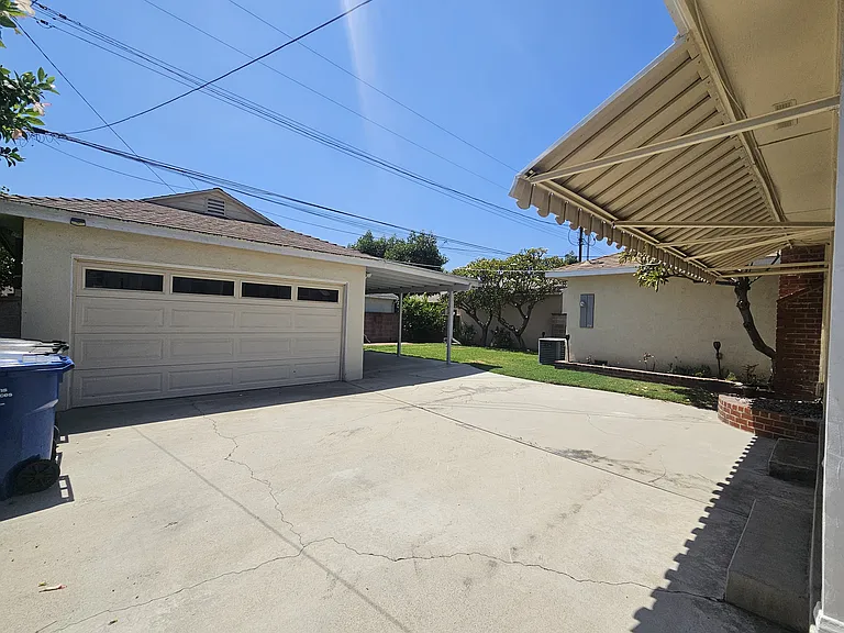 7618 Cleargrove Dr — Photo 27