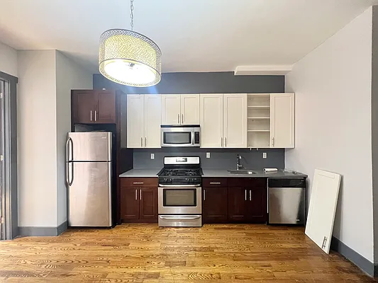 Rented by Pear NYC LLC | media 3