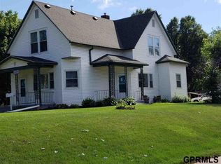 5406 S 38th St, Omaha, NE 68107