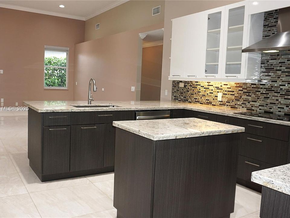1st image of 2524 Eagle Run Cir