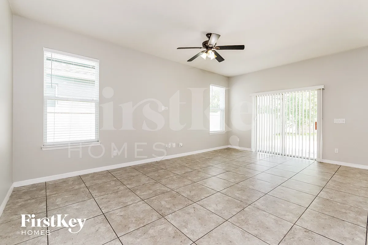 Building Photo - 3929 Pine Gate Trl