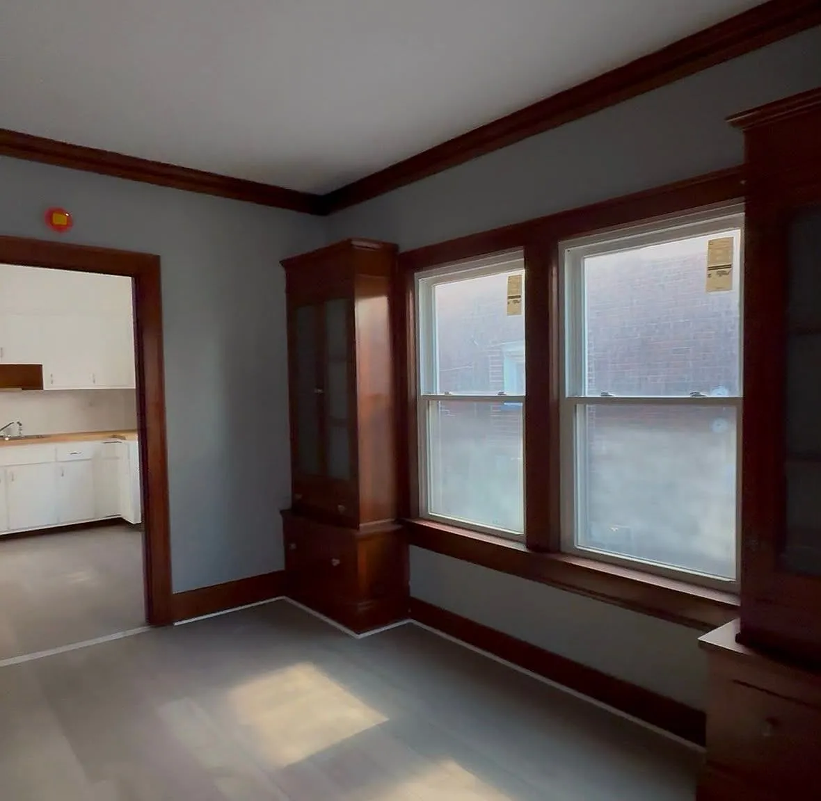 3 bed, 1.0 bath, 1230 sqft, $1,350 — Photo 3