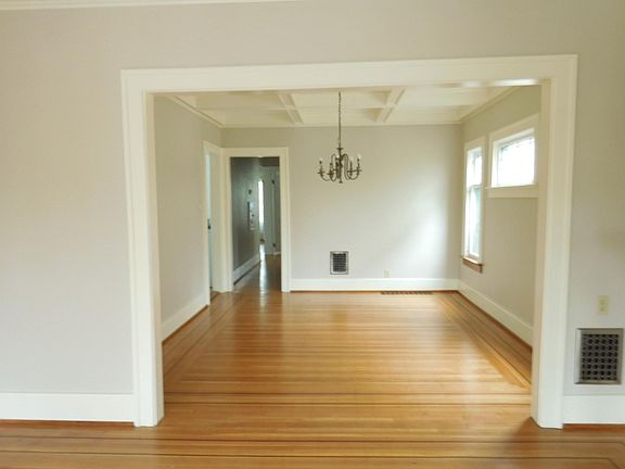5th image of 145 Richmond Ave Floor 2