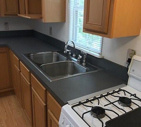 5th image of 642 Hill City Dr