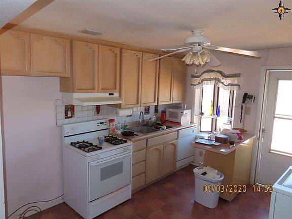 4th image of 636 E Sargent St
