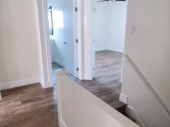 5th image of 2427 Cedar Ave