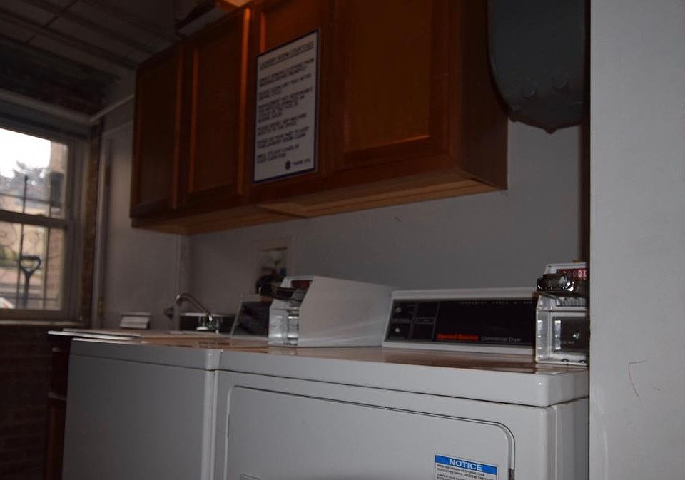 1st image of 6120 3/4 N Kenmore Ave #Ge