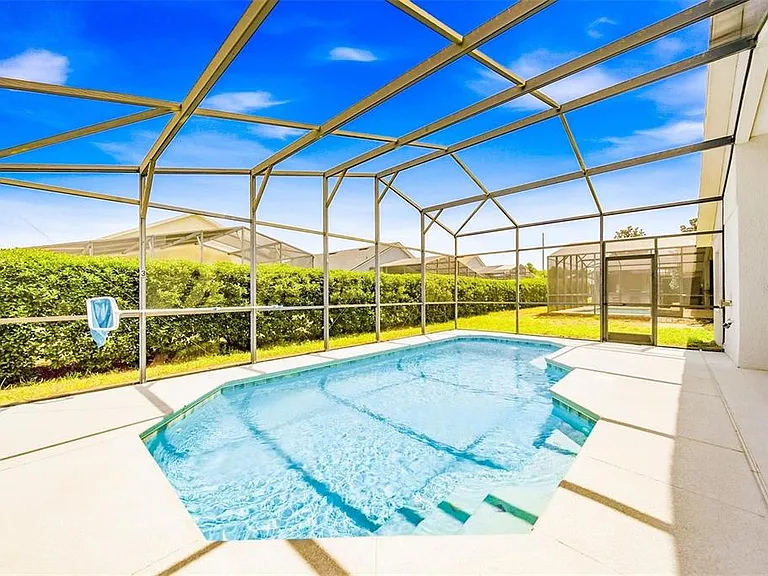 723 Old Bridge Cir — Photo 14