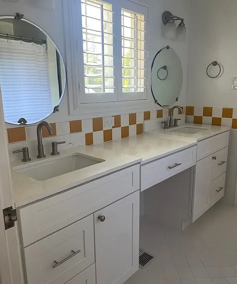 Jack and Jill bath