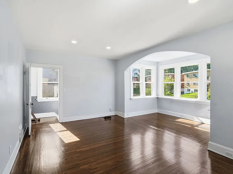 682 Greenwood Ave — Photo 7