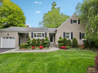 22 Stony Run, New Rochelle, NY 10804