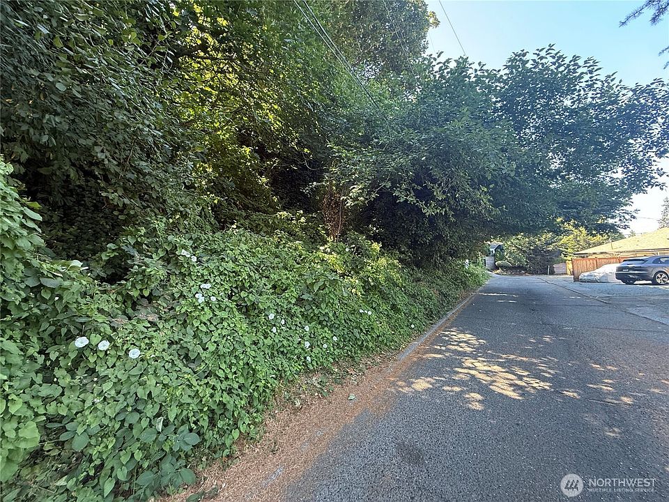 1st image of 2530 55th Avenue SW