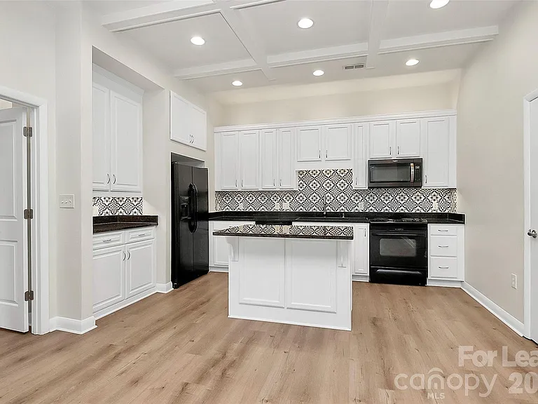 450 New Bern Station Ct — Photo 6