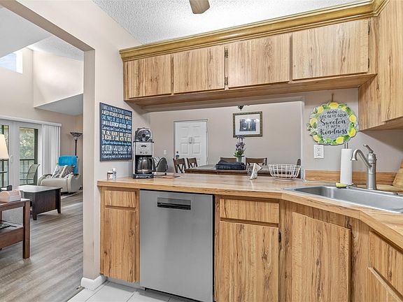 5th image of 1871 Pine Ridge Way W APT H3