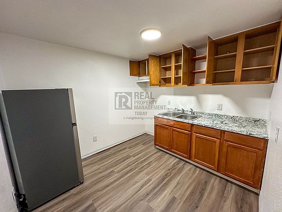 4th image of 4418 109th St SW APT B