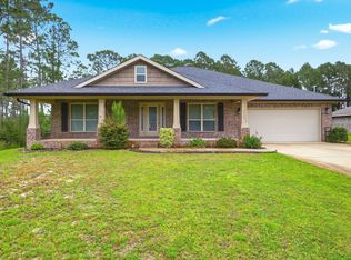 1960 Edgewood Dr, Navarre, FL 32566