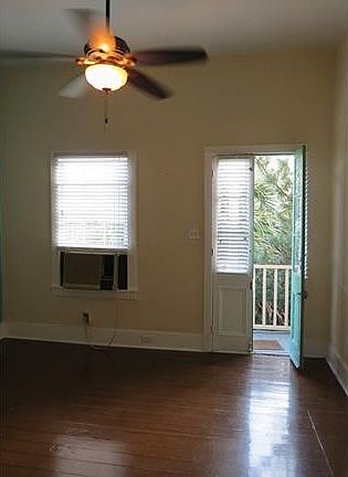 3rd image of 509 Burgundy St