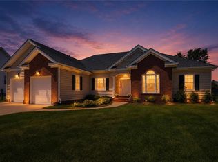 1813 Royale Walk Dr, Virginia Beach, VA 23456