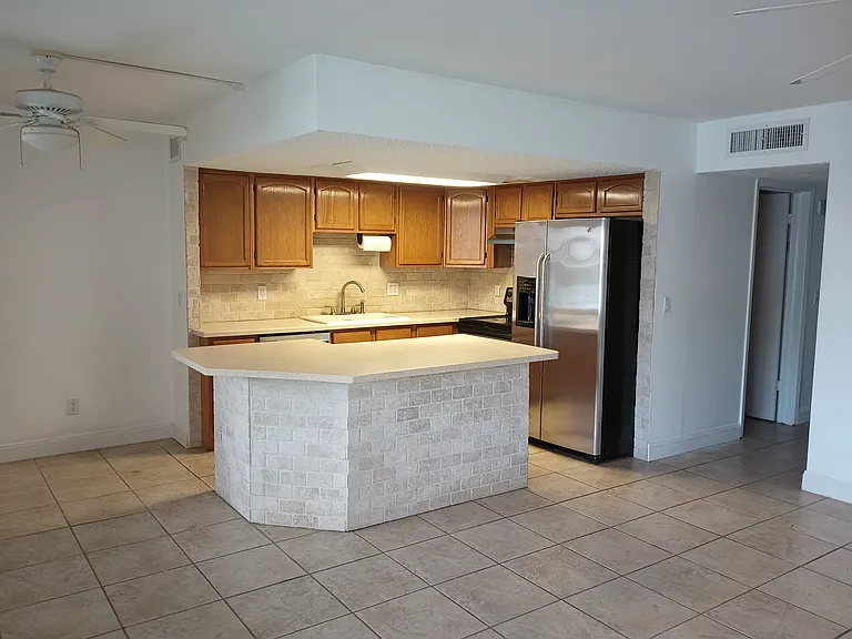 1235 S Highland Ave #103 — Photo 19