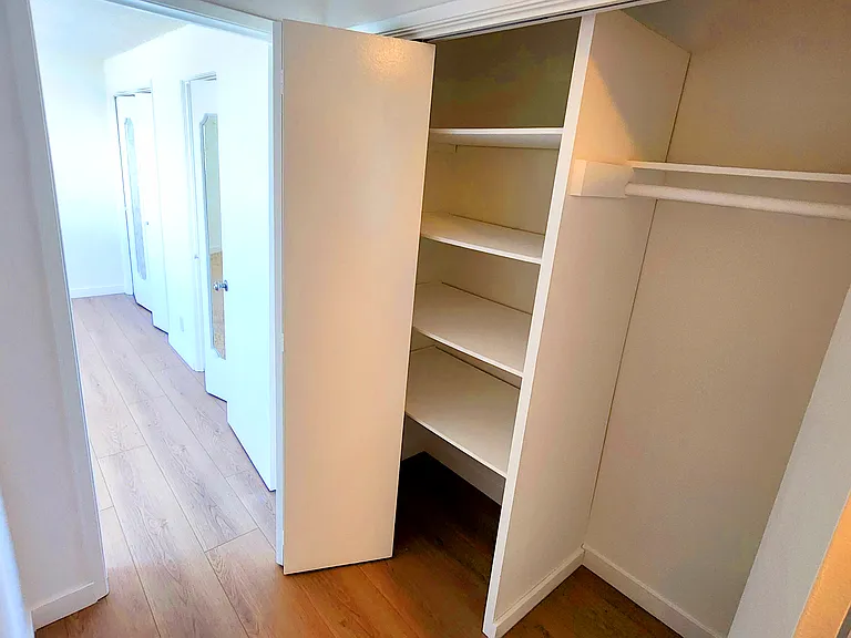 1246 Brockton Ave #5 — Photo 17