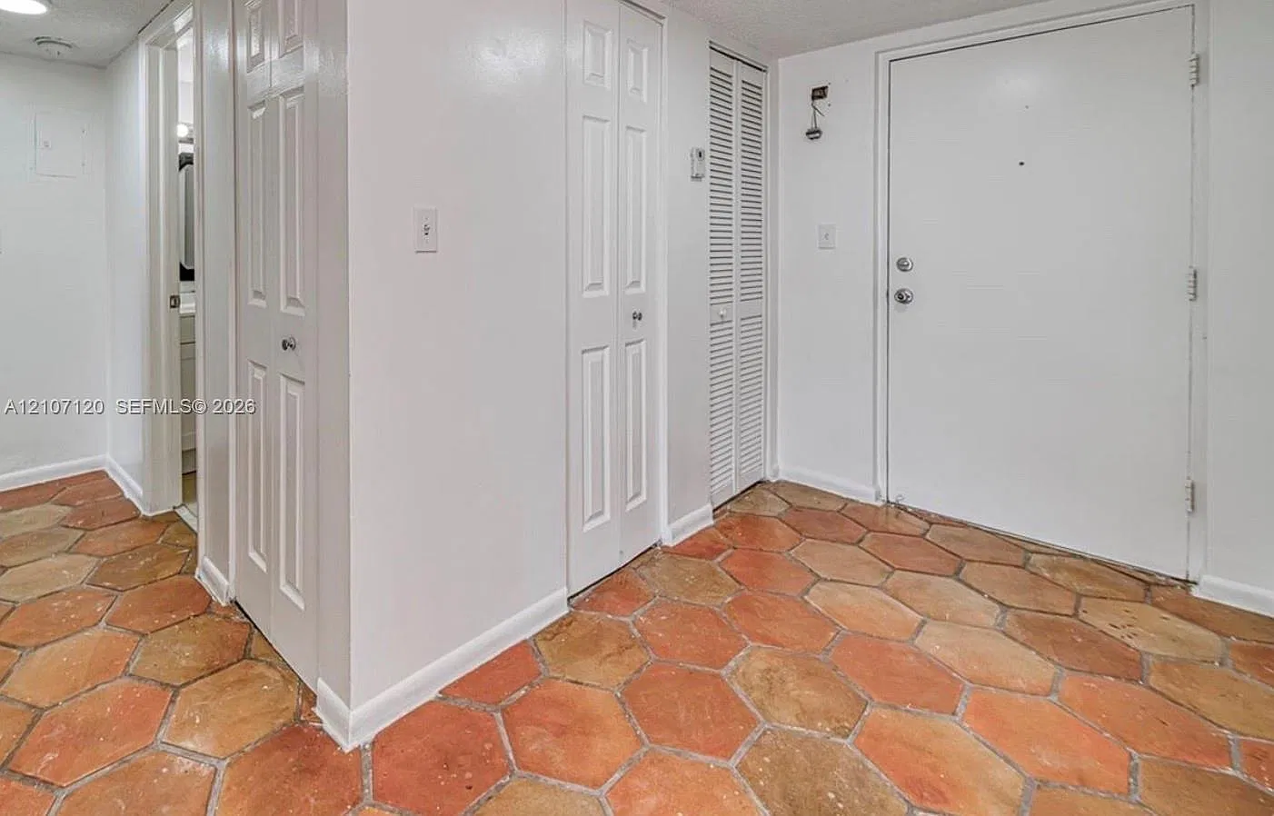 La Fuente Condo — Photo 2