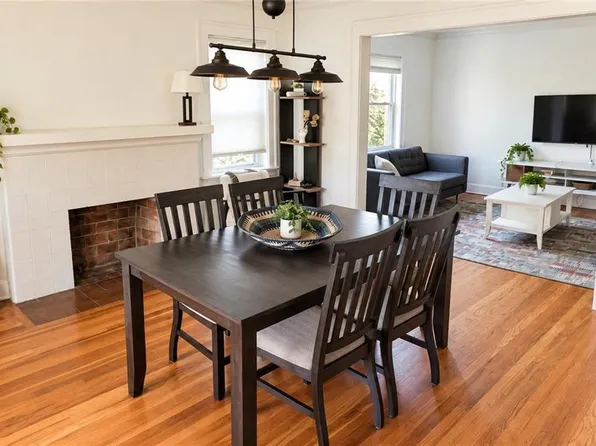 4316 Oak St APT 3S, Kansas City, MO 64111