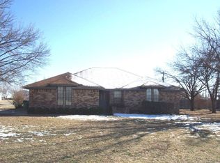 4215 Country Dr, Vernon, TX 76384