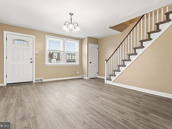 3rd image of 4528 Tudor St