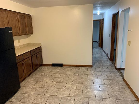 2nd image of 109 Oak Dr