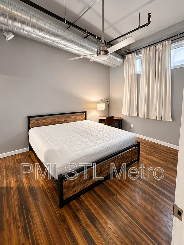 2 bed, 1.0 bath, 1051 sqft, $1,199 — Photo 3