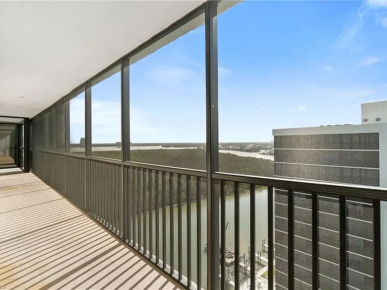 26225 Hickory Blvd #PHB — Photo 34