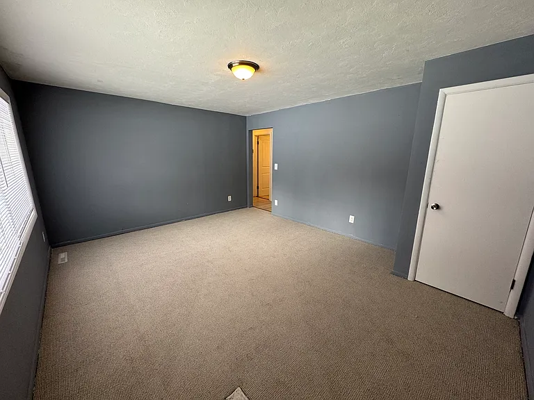 653 May St #1 — Photo 4