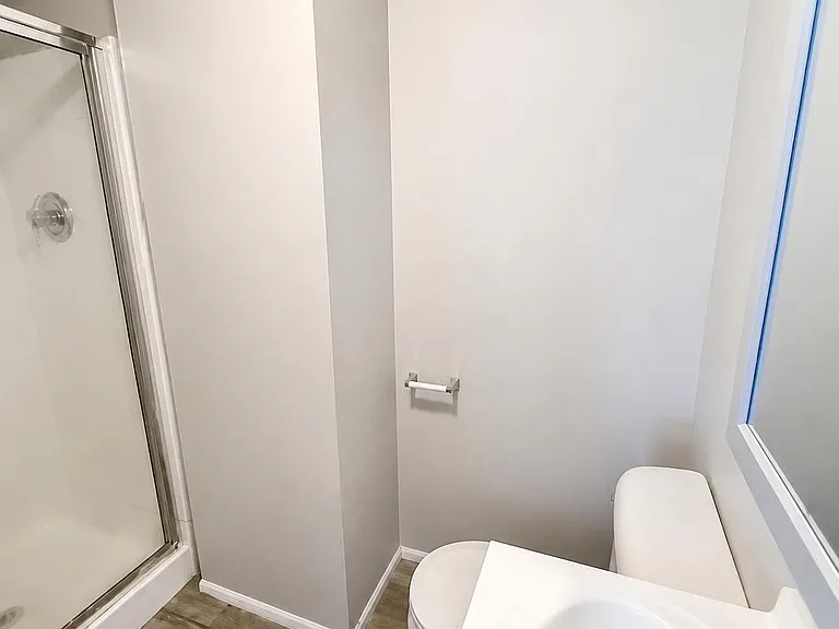1322 Penn Ave #1 — Photo 8