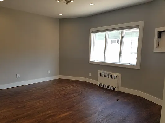 Rented by HFF Realty LLC | media 5