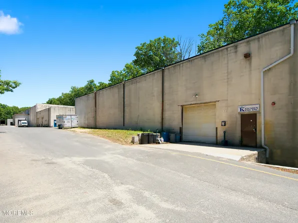 1561 Lakewood Rd, Toms River, NJ 08755