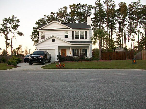 Largest land lot home
