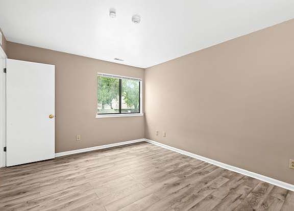 5th image of 42453 Lilley Pointe Dr
