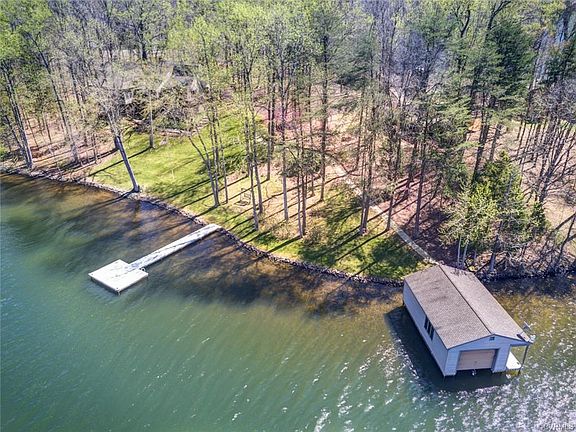 2nd image of 216 Becky Ct