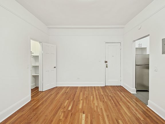 5th image of 347 W 55th St APT 6G