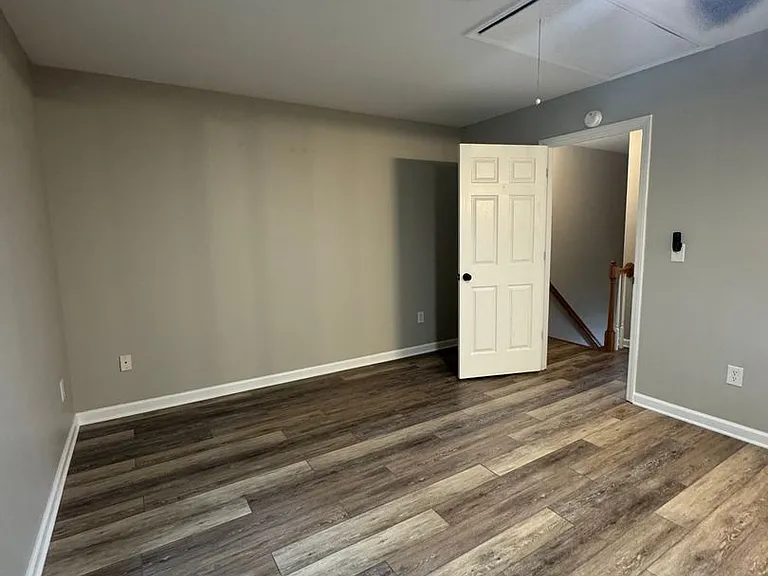 1232 Camelot Ct NE — Photo 17