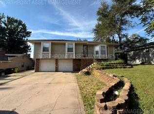 509 W Cambridge Rd, Belton, MO 64012