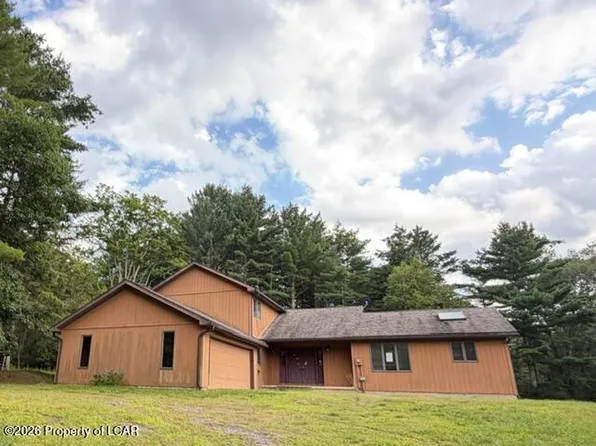 871 Swamp Rd, Hunlock Creek, PA 18621