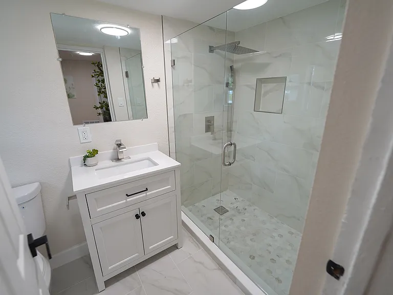 4024 N Seminole Ave — Photo 11