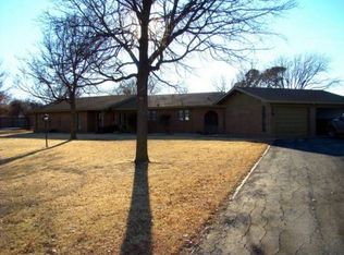 1604 Johnson Rd, Iowa Park, TX 76367