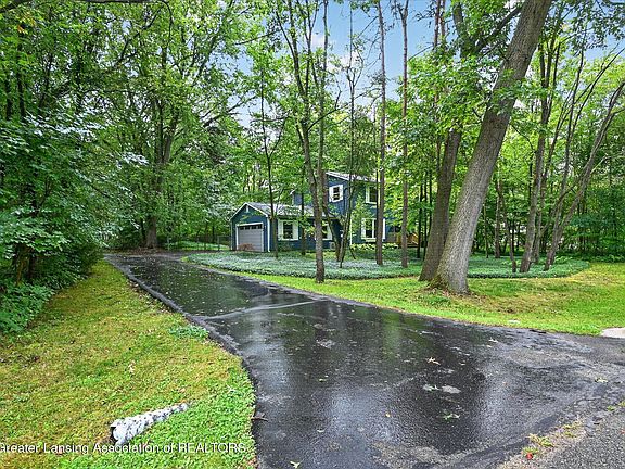 2nd image of 5705 Lakeview Dr