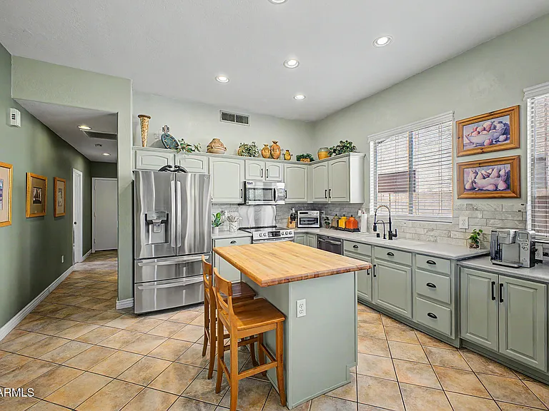 765 W Ebony Way — Photo 17